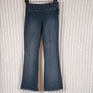 Y2K, grommet detail mid rise side zip bare back bootcut jeans 9 hippie Boho chic